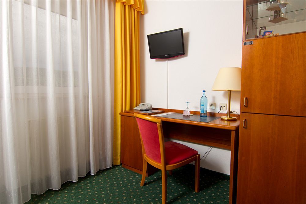 Hotel Engelhorn Leimen  Zewnętrze zdjęcie
