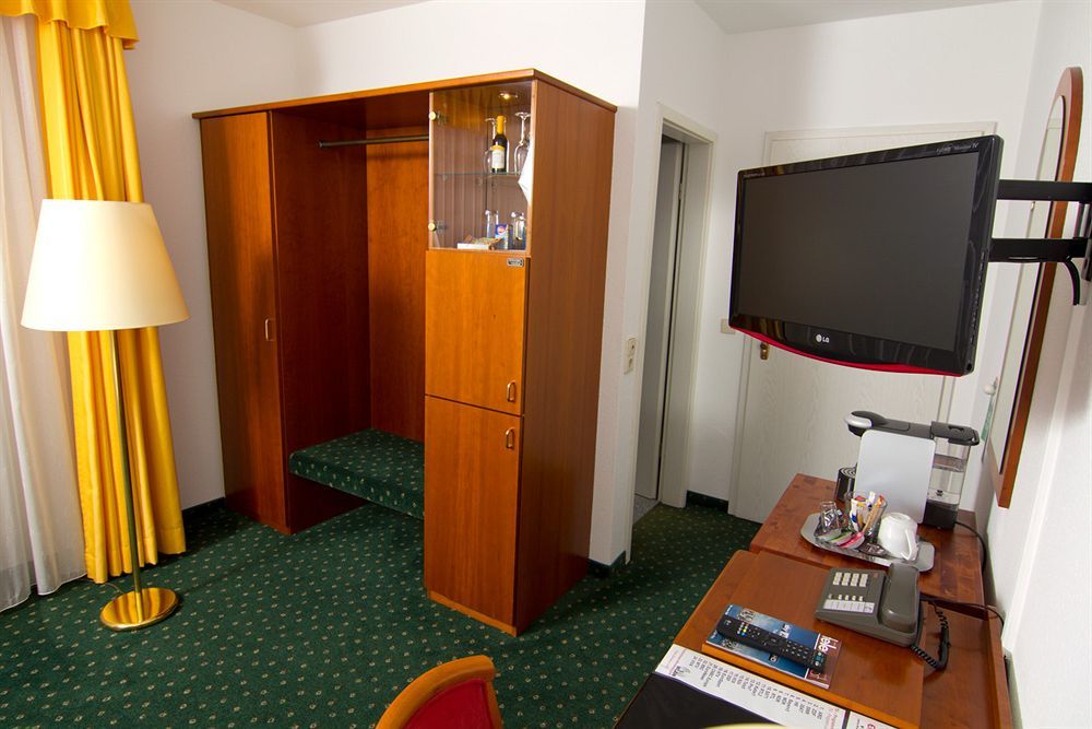 Hotel Engelhorn Leimen  Zewnętrze zdjęcie